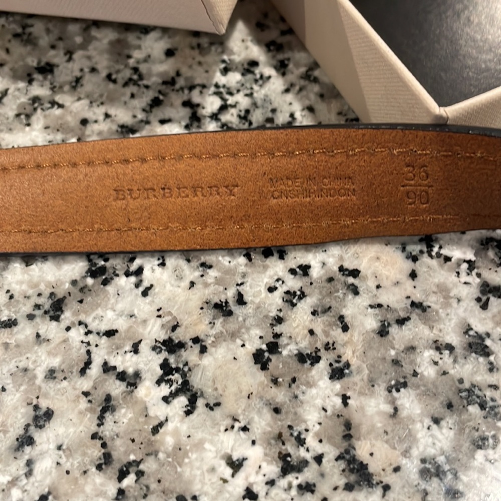 Gently used Women’s Burberry Belt - Picture 6 of 6